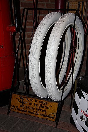 EARLY DUNLOP TYRE SIGN - click to enlarge